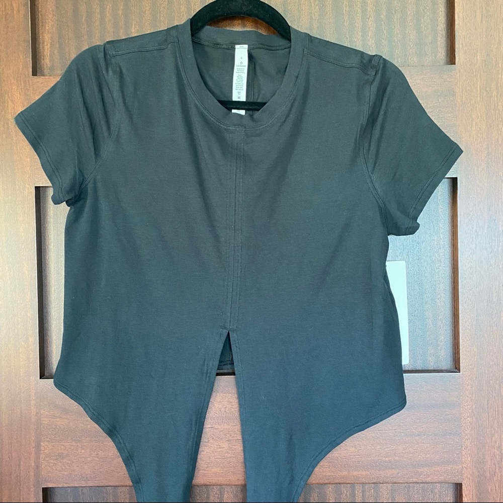 NWT Lululemon Time to Restore Short Sleeve Shirt